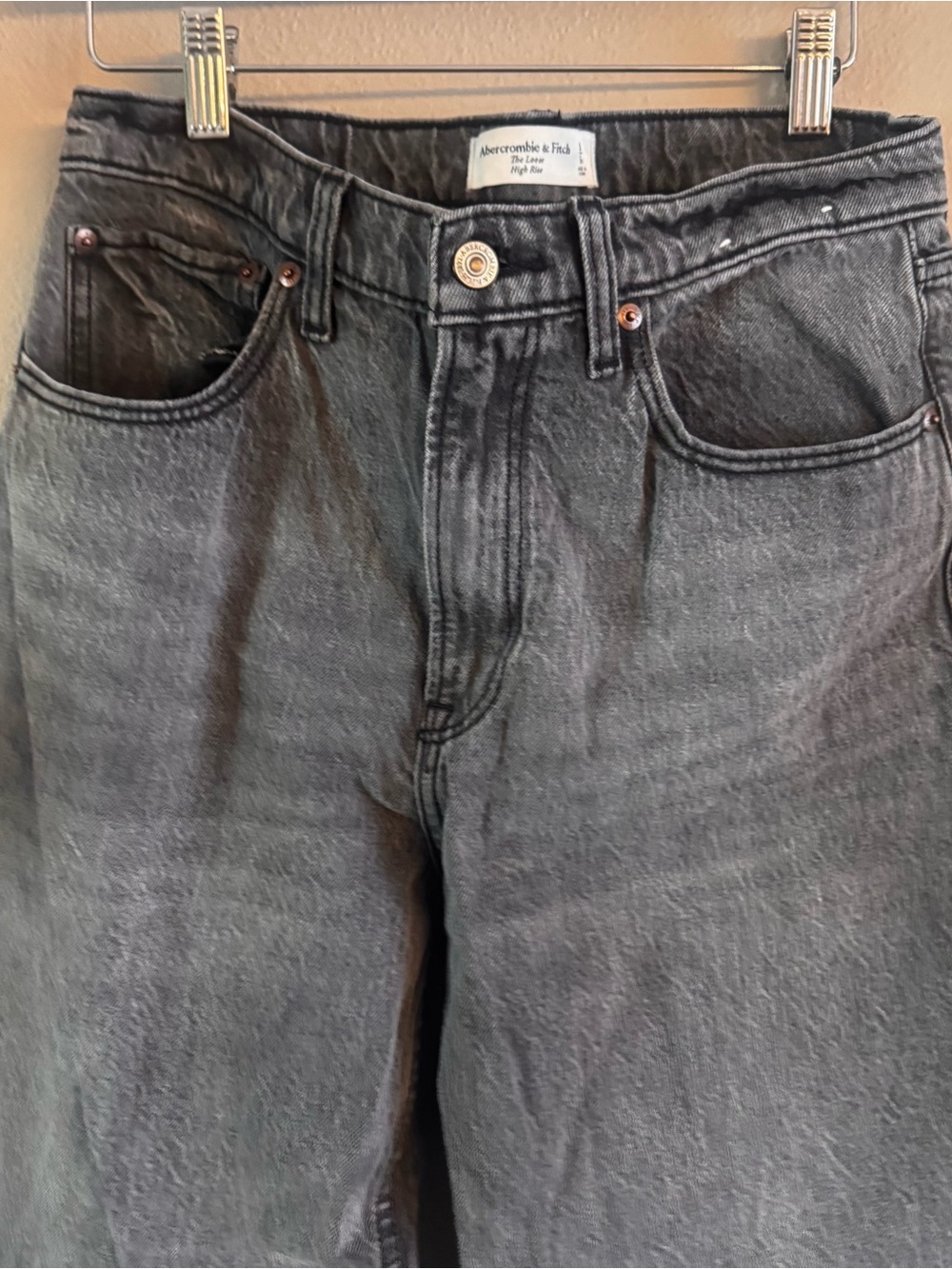 ABERCROMBIE Loose HR Denim - Picture 3 of 7